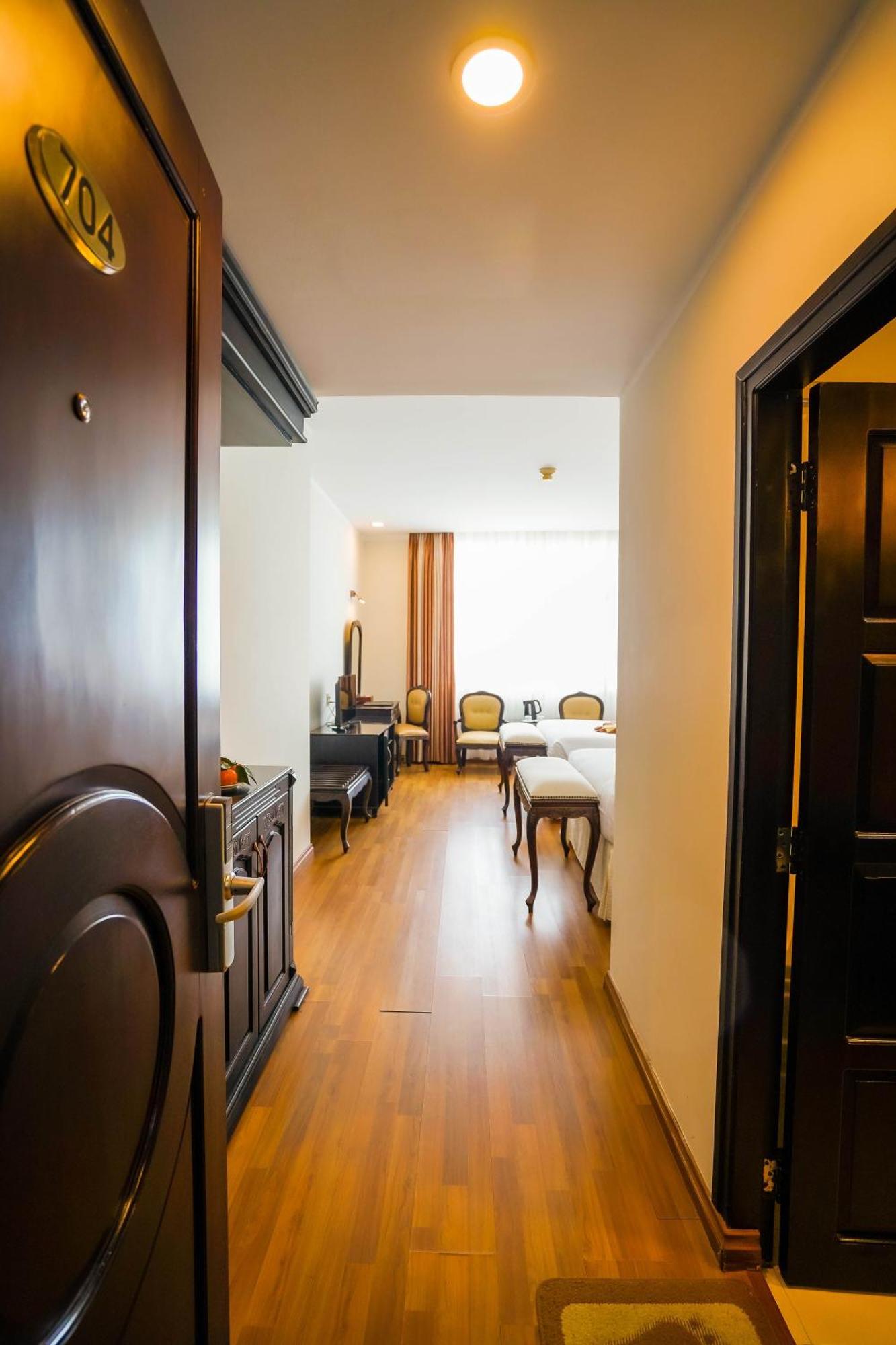 Hoa Binh 1 Hotel Long Xuyên Exterior foto