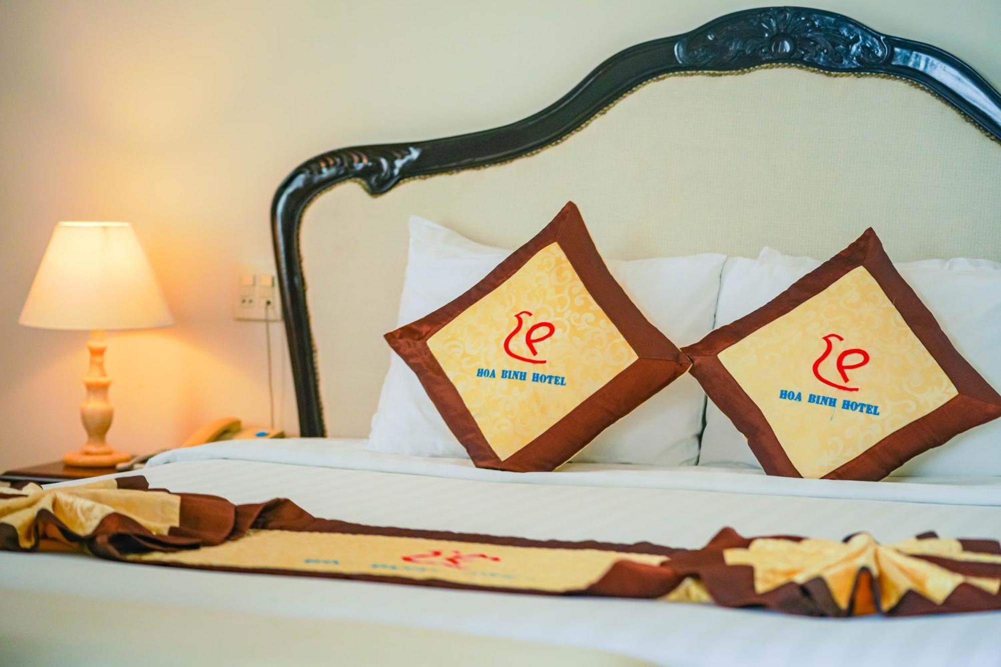 Hoa Binh 1 Hotel Long Xuyên Exterior foto