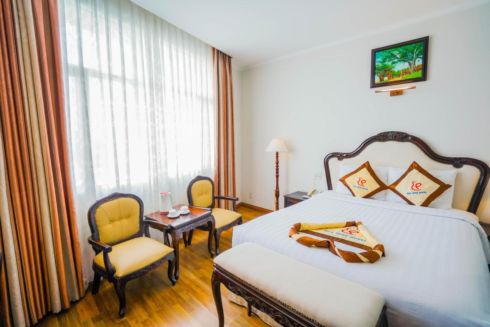 Hoa Binh 1 Hotel Long Xuyên Exterior foto